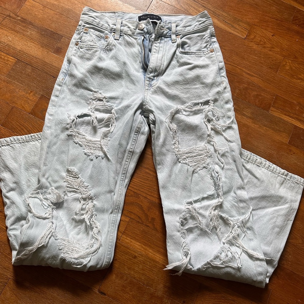 AERO WOMANS/ GIRLS 90s style mid rise ripped jeans LN